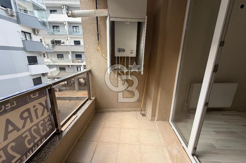 BORNOVA MERKEZDE 1+1 K. MUTFAKLI E. BANYOLU KİRALIK DAİRE