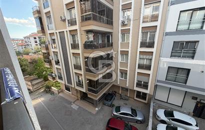 BORNOVA MERKEZDE 1+1 K. MUTFAKLI E. BANYOLU KİRALIK DAİRE