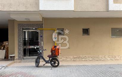 BORNOVA MERKEZDE 1+1 K. MUTFAKLI E. BANYOLU KİRALIK DAİRE