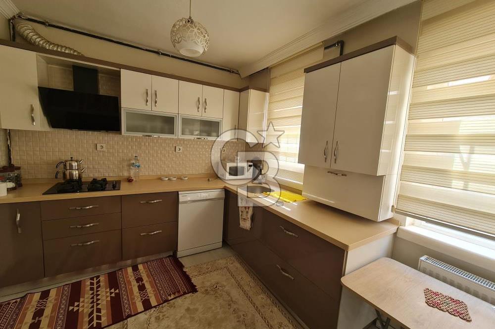 ÇANKAYA İLKADIM MAHALLESİNDE YÜKSEK GİRİŞ GENİŞ KULLANIMLI 2+1