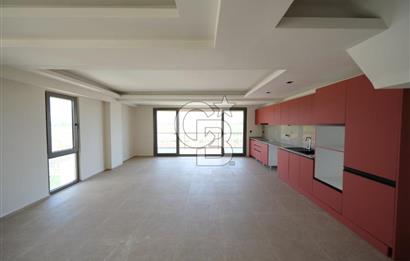 Ayvalık Altınova Sayfiye Sitesi İçerisinde Havuzlu Geniş 3+1 Daire