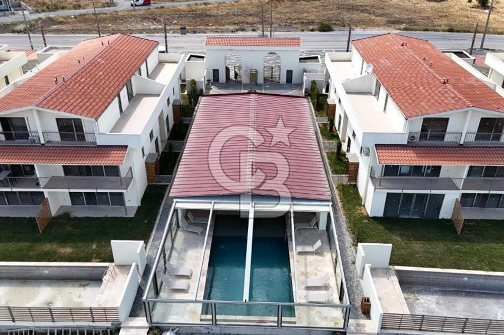 Ayvalık Altınova Sayfiye Sitesi İçerisinde Havuzlu Geniş 3+1 Daire