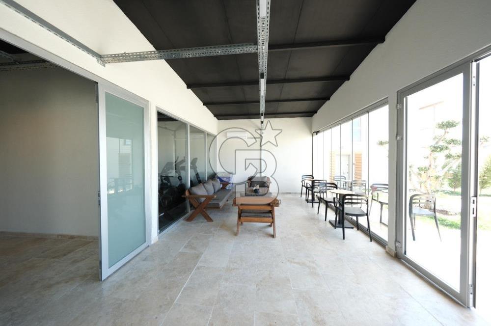 Ayvalık Altınova Sayfiye Sitesi İçerisinde Havuzlu Geniş 3+1 Daire