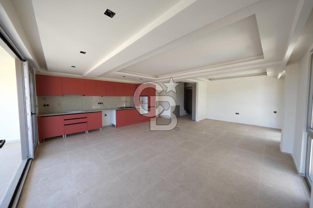 Ayvalık Altınova Sayfiye Sitesi İçerisinde Havuzlu Geniş 3+1 Daire