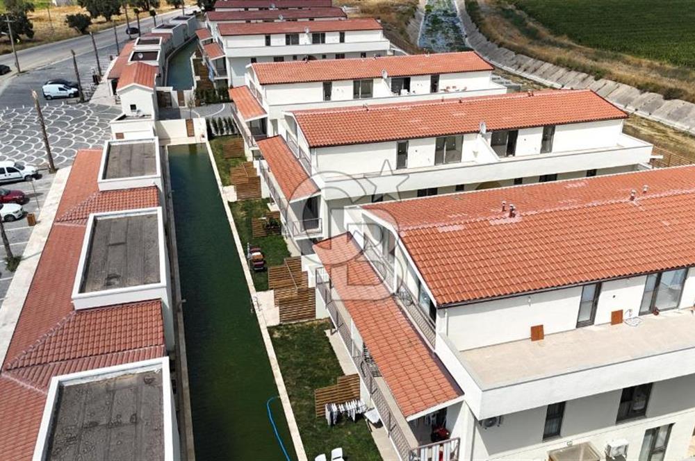 Ayvalık Altınova Sayfiye Sitesi İçerisinde Havuzlu Geniş 3+1 Daire