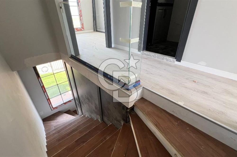 İzmir Menemen Seyrek Villakentte 2+1 Dubleks Satılık Villa CB PH