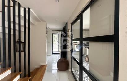 ÇANAKKALE MERKEZ KALE COUNTRY SİTESİ BAHÇELİ 4+2 SATILIK VİLLA