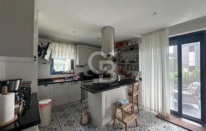 ÇANAKKALE MERKEZ KALE COUNTRY SİTESİ BAHÇELİ 4+2 SATILIK VİLLA