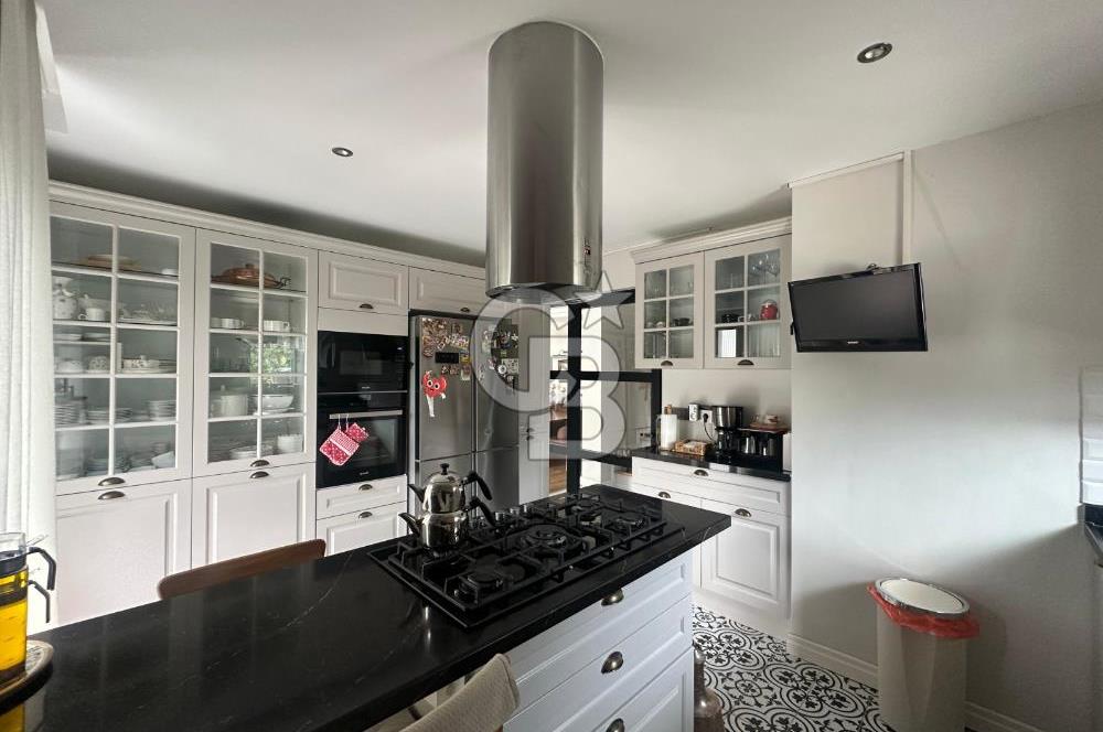 ÇANAKKALE MERKEZ KALE COUNTRY SİTESİ BAHÇELİ 4+2 SATILIK VİLLA