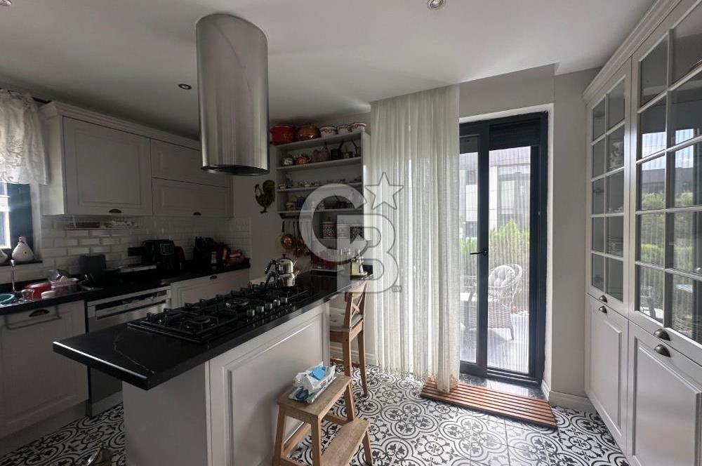 ÇANAKKALE MERKEZ KALE COUNTRY SİTESİ BAHÇELİ 4+2 SATILIK VİLLA