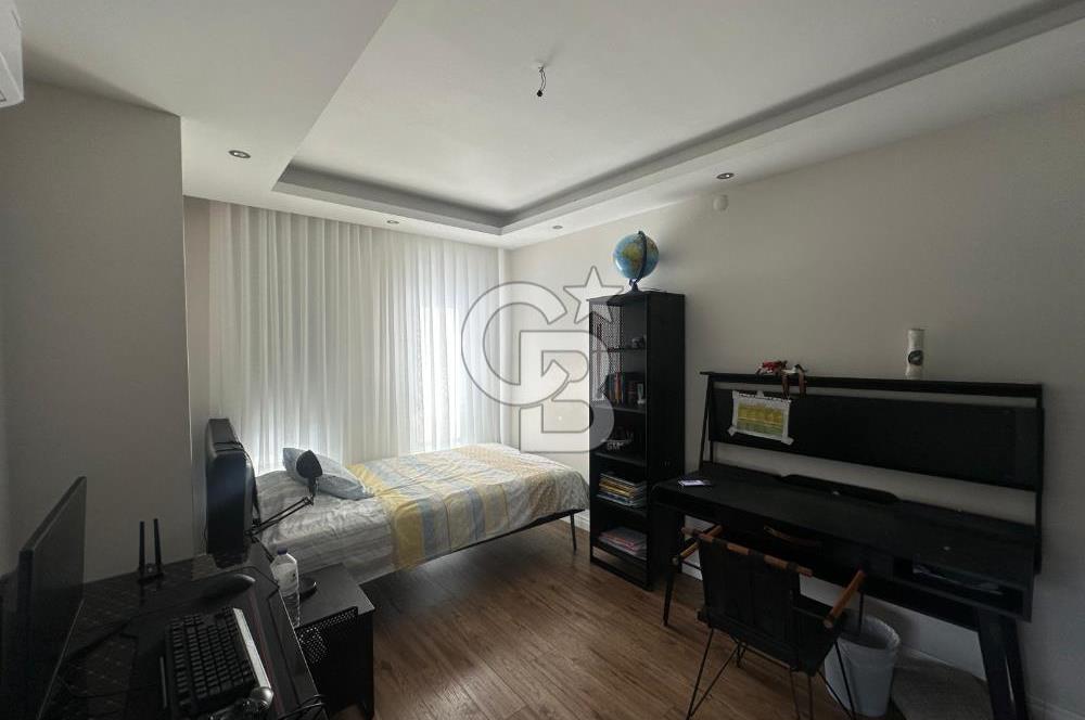 ÇANAKKALE MERKEZ KALE COUNTRY SİTESİ BAHÇELİ 4+2 SATILIK VİLLA