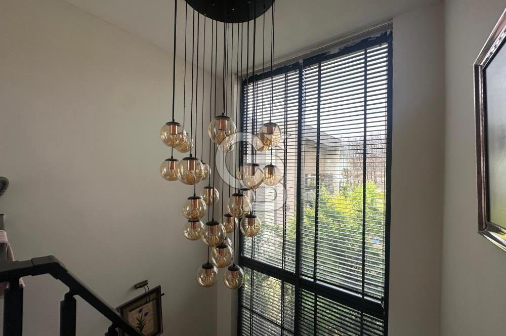 ÇANAKKALE MERKEZ KALE COUNTRY SİTESİ BAHÇELİ 4+2 SATILIK VİLLA