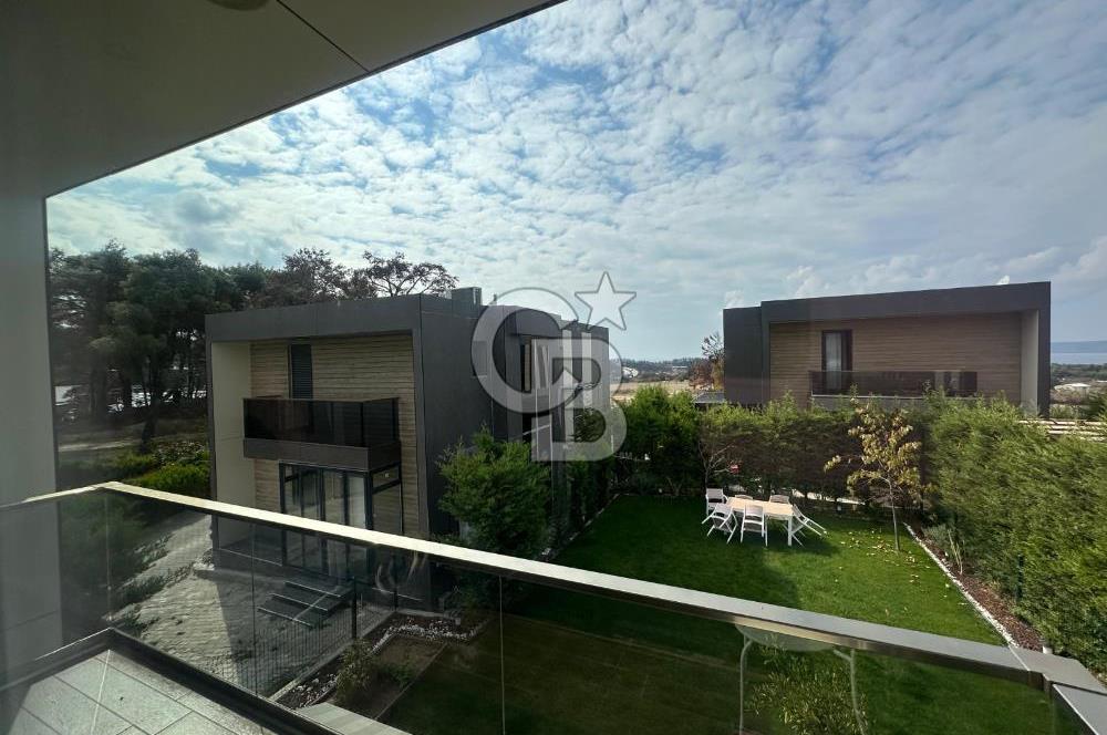 ÇANAKKALE MERKEZ KALE COUNTRY SİTESİ BAHÇELİ 4+2 SATILIK VİLLA