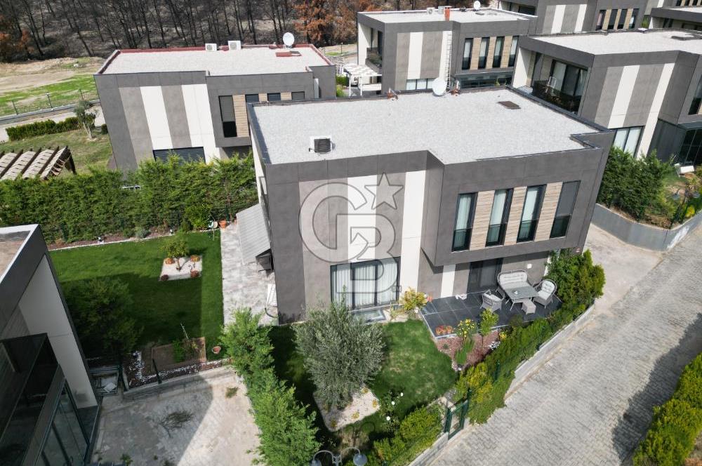 ÇANAKKALE MERKEZ KALE COUNTRY SİTESİ BAHÇELİ 4+2 SATILIK VİLLA