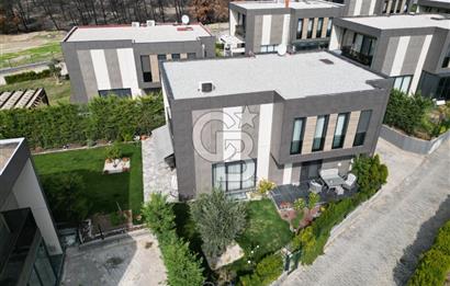 ÇANAKKALE MERKEZ KALE COUNTRY SİTESİ BAHÇELİ 4+2 SATILIK VİLLA