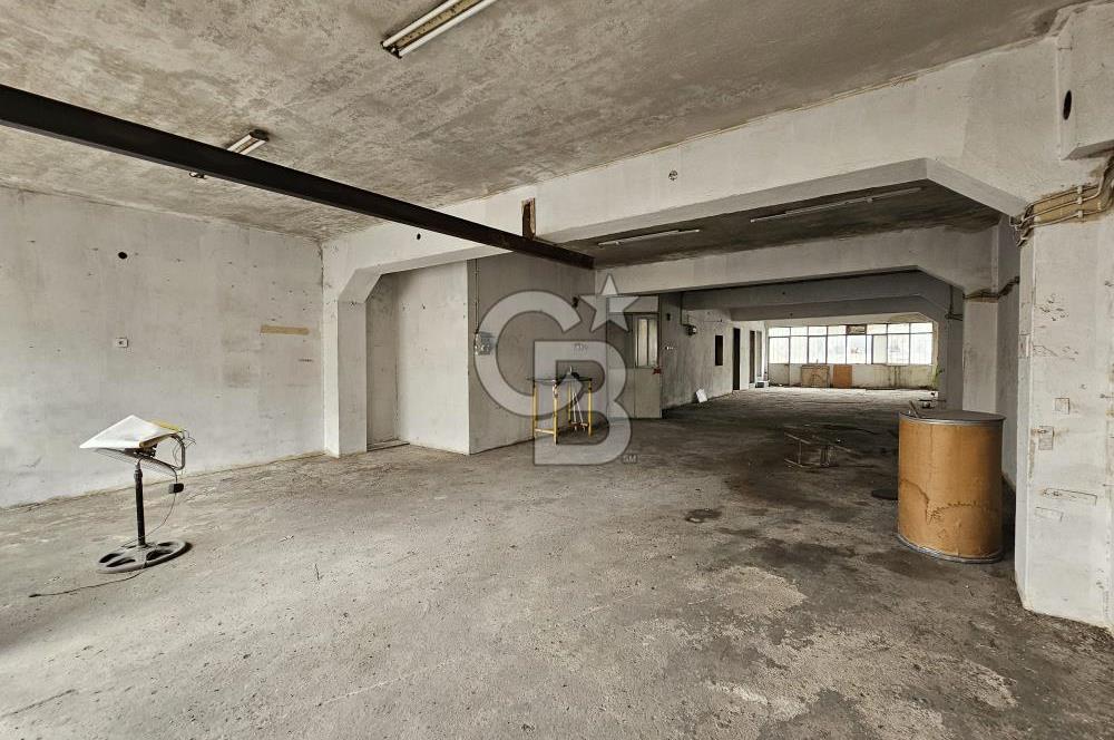 KARABAĞLAR YEŞİLLİK CADDESİ ARKASINDA SATILIK KOMPLE BİNA