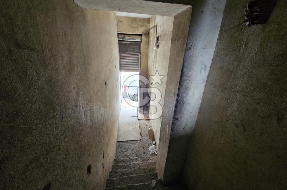 KARABAĞLAR YEŞİLLİK CADDESİ ARKASINDA SATILIK KOMPLE BİNA