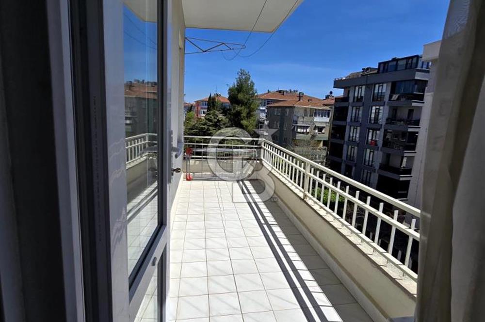 BAKIRKÖY'DE YATIRIMLIK SATILIK DAİRE
