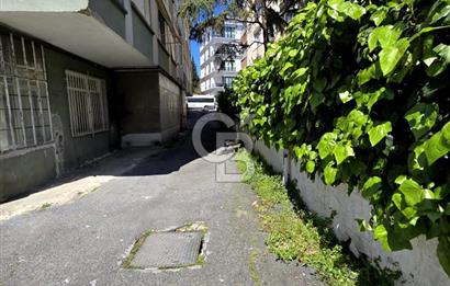 BAKIRKÖY'DE YATIRIMLIK SATILIK DAİRE