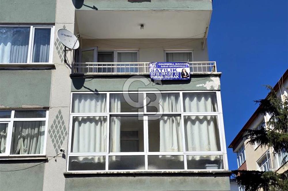 BAKIRKÖY'DE YATIRIMLIK SATILIK DAİRE