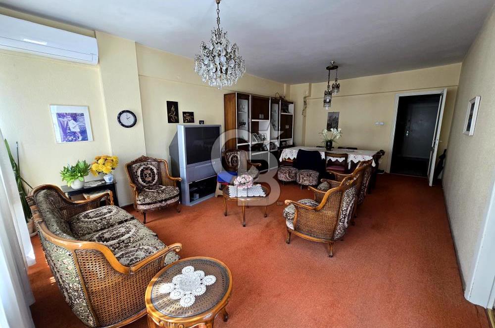 BAKIRKÖY'DE YATIRIMLIK SATILIK DAİRE