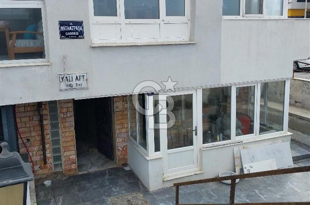 Güzelbahçe Yalı da Cadde Üzeri Satılık Daire Ofis Veya İşyeri