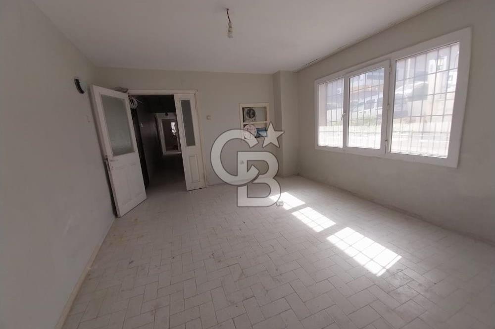 Güzelbahçe Yalı da Cadde Üzeri Satılık Daire Ofis Veya İşyeri