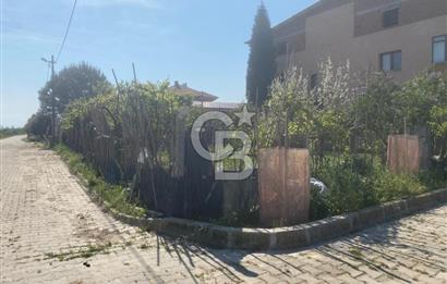 Manisa Karaağaçlı'da Köşe Parsel 3 Kat İmarlı Arsa