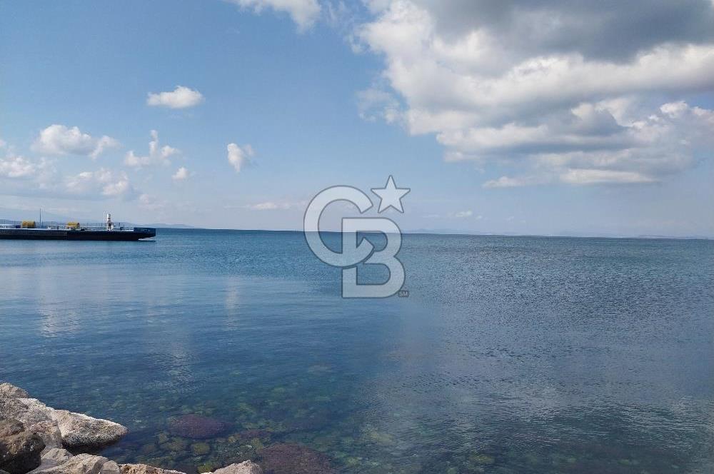 Güzelbahçe Yalı da Cadde Üzeri Satılık Daire Ofis Veya İşyeri