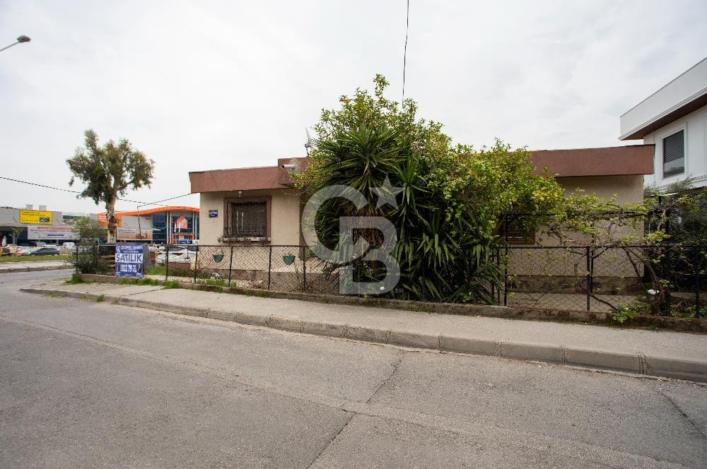 Balçova İş Bankası Evlerinde Satılık İş Yeri Ofis