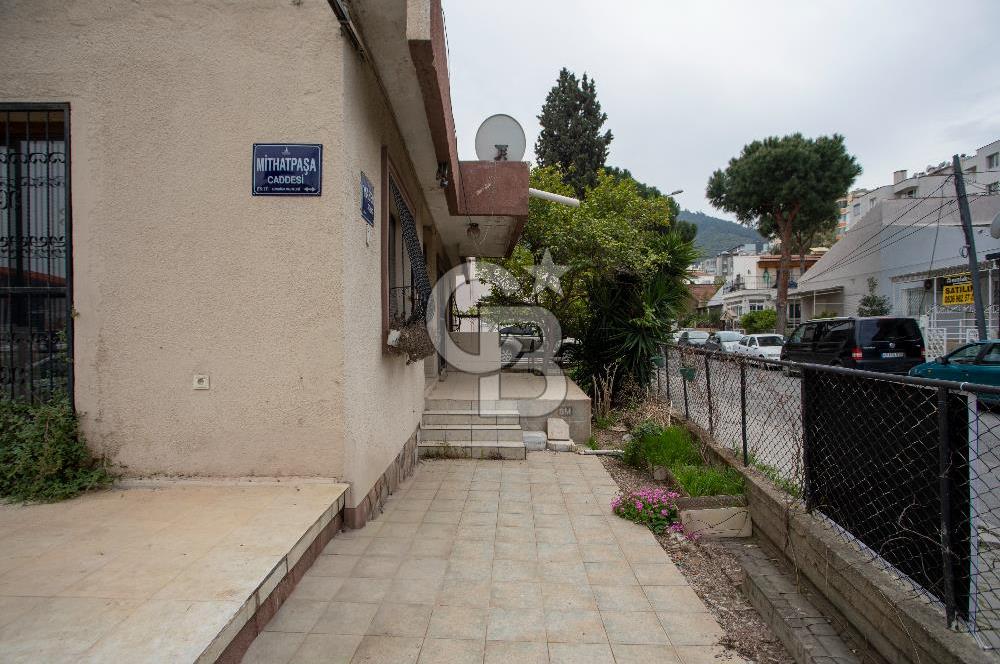 Balçova İş Bankası Evlerinde Satılık İş Yeri Ofis