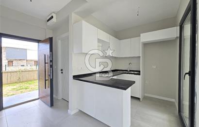 Ayvalık Altınova'da Havuzlu Sitede 2+1 Satılık Villa 