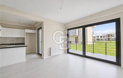 Ayvalık Altınova'da Havuzlu Sitede 2+1 Satılık Villa 