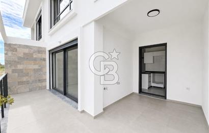 Ayvalık Altınova'da Havuzlu Sitede 2+1 Satılık Villa 