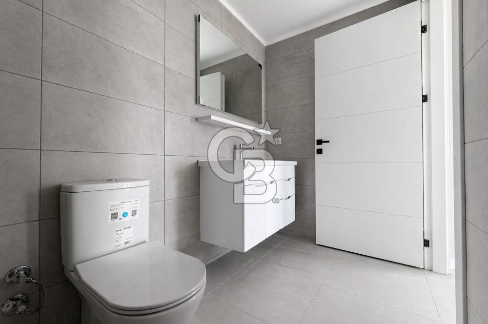 Ayvalık Altınova'da Havuzlu Sitede 2+1 Satılık Villa 