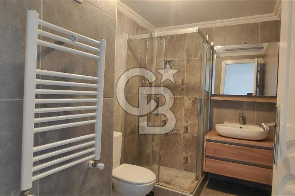 Maltepe,Küçükyalı metrosuna 5 dk yürüme mesafesinde 5+2 dubleks