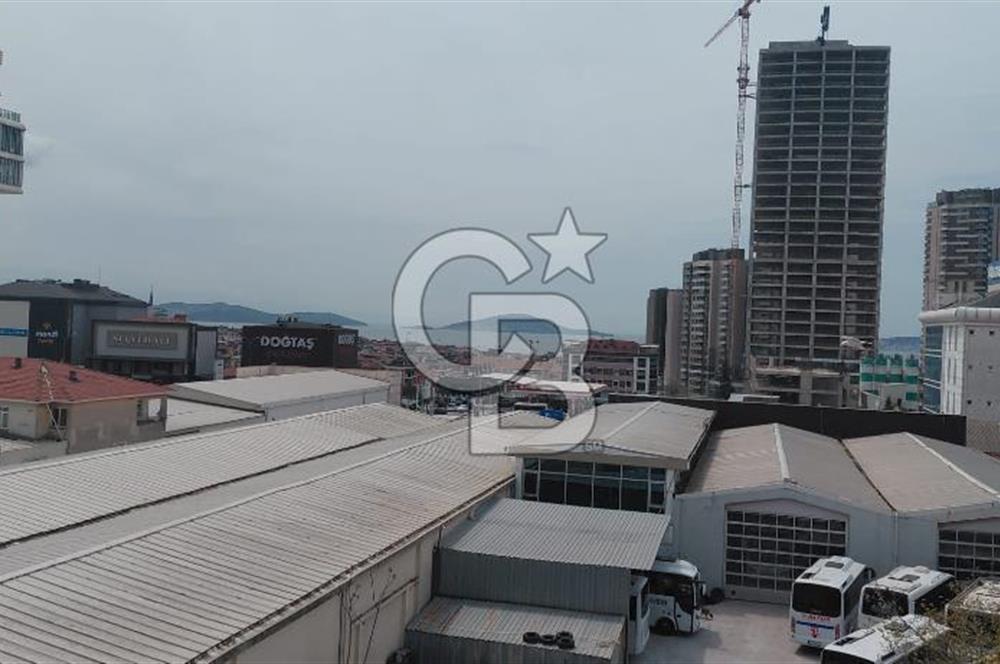 Maltepe,Küçükyalı metrosuna 5 dk yürüme mesafesinde 5+2 dubleks