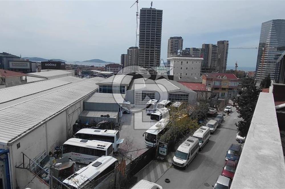 Maltepe,Küçükyalı metrosuna 5 dk yürüme mesafesinde 5+2 dubleks