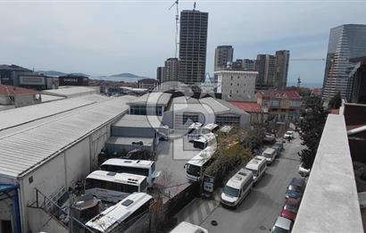 Maltepe,Küçükyalı metrosuna 5 dk yürüme mesafesinde 5+2 dubleks