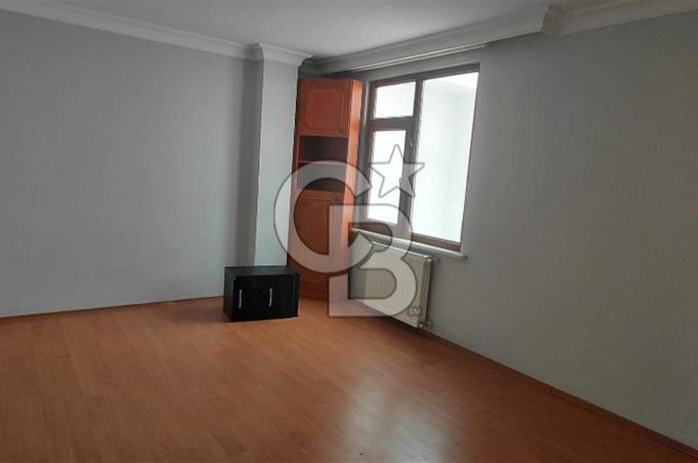 Maltepe,Küçükyalı metrosuna 5 dk yürüme mesafesinde 5+2 dubleks