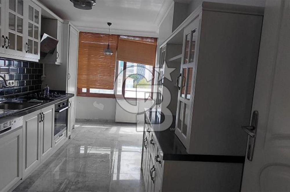 Maltepe,Küçükyalı metrosuna 5 dk yürüme mesafesinde 5+2 dubleks