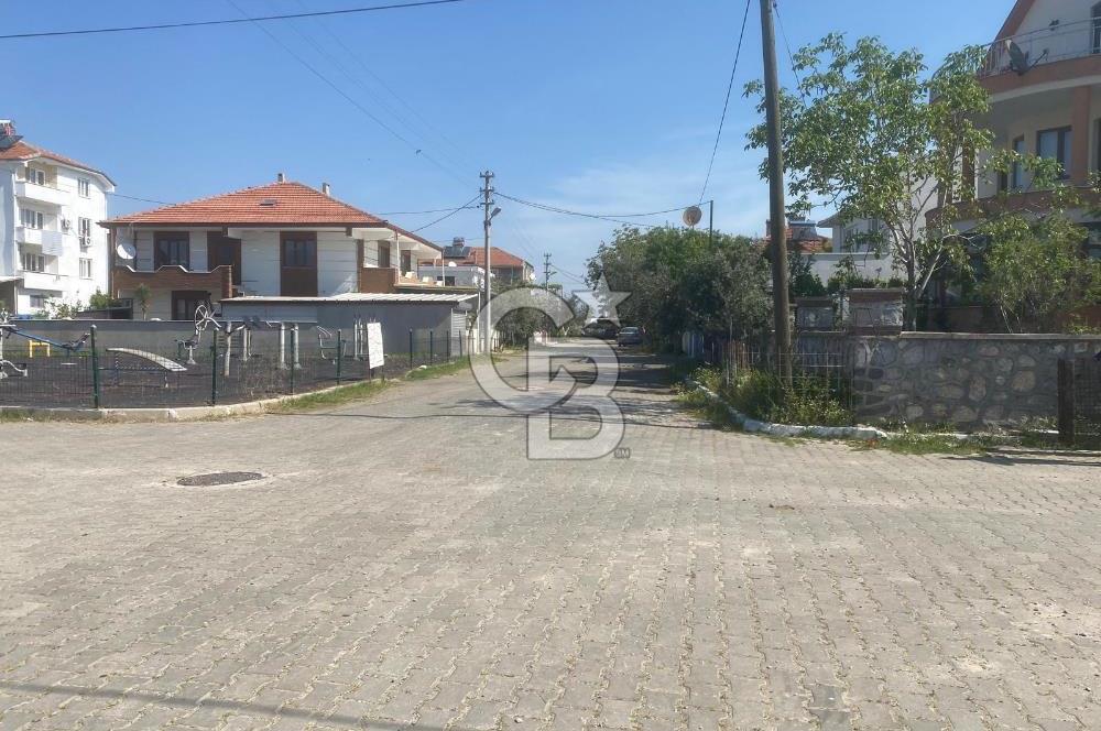 Manisa Karaağaçlı'da Köşe Parsel 3 Kat İmarlı Arsa