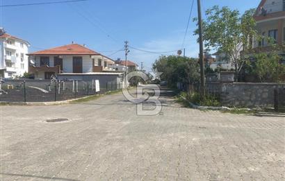 Manisa Karaağaçlı'da Köşe Parsel 3 Kat İmarlı Arsa