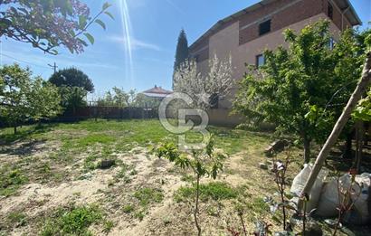 Manisa Karaağaçlı'da Köşe Parsel 3 Kat İmarlı Arsa