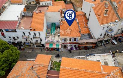 ​Eski Foça Merkezi Konumda Satılık Taş Bina