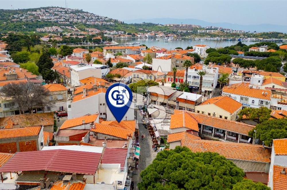 ​Eski Foça Merkezi Konumda Satılık Taş Bina