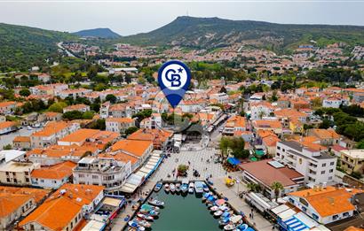 ​Eski Foça Merkezi Konumda Satılık Taş Bina