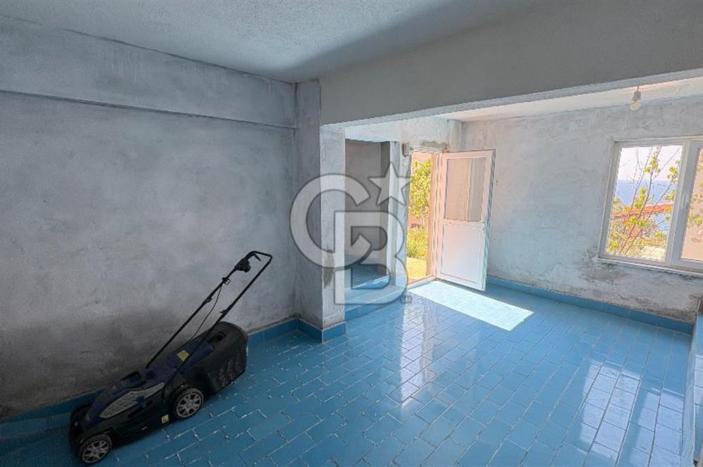 ÇANAKKALE AKLİMAN'DA DENİZ MANZARALI SİTE İÇİ SATILIK VİLLA