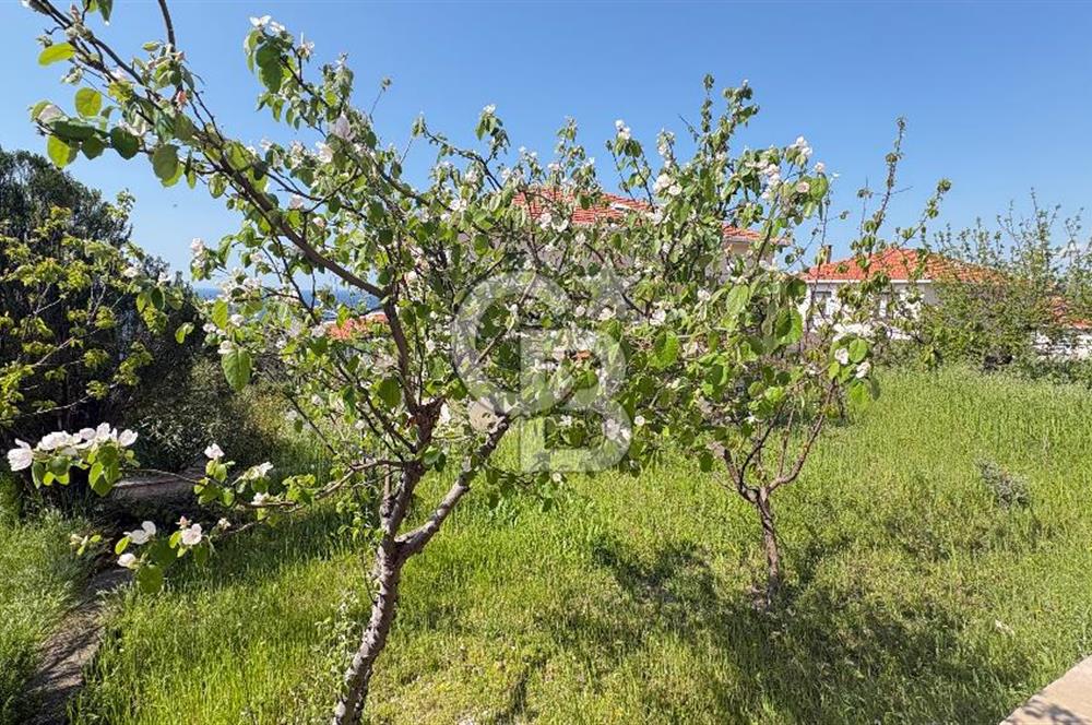 ÇANAKKALE AKLİMAN'DA DENİZ MANZARALI SİTE İÇİ SATILIK VİLLA