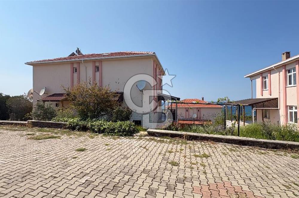 ÇANAKKALE AKLİMAN'DA DENİZ MANZARALI SİTE İÇİ SATILIK VİLLA